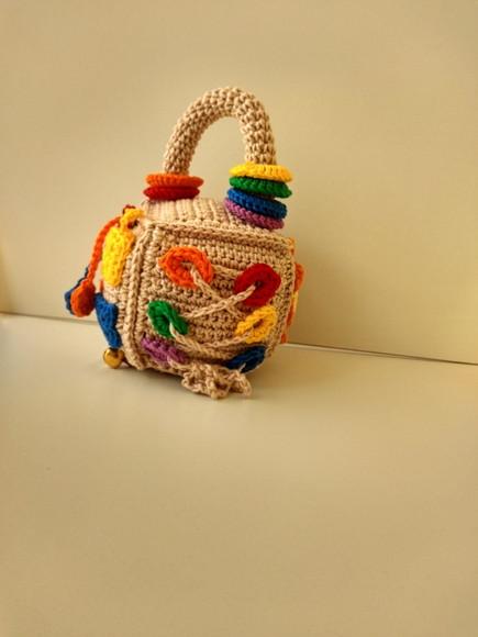 Cubo Sensorial Montessoriano