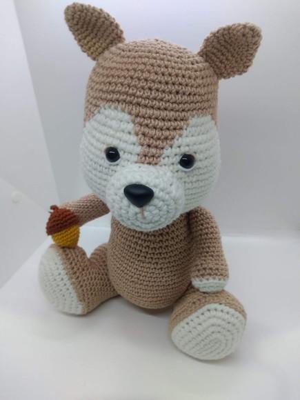 esquilo amigurumi