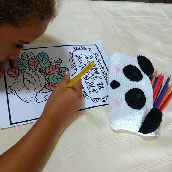 Estojo Escolar de Crochê