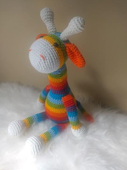 Girafa de Crochê Colorida