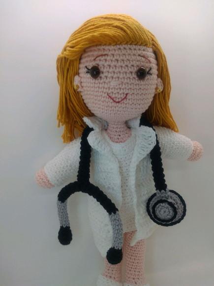Médica de Crochê