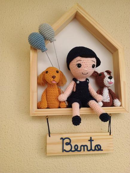 Quadro Porta Maternidade Personalizado em Amigurumi