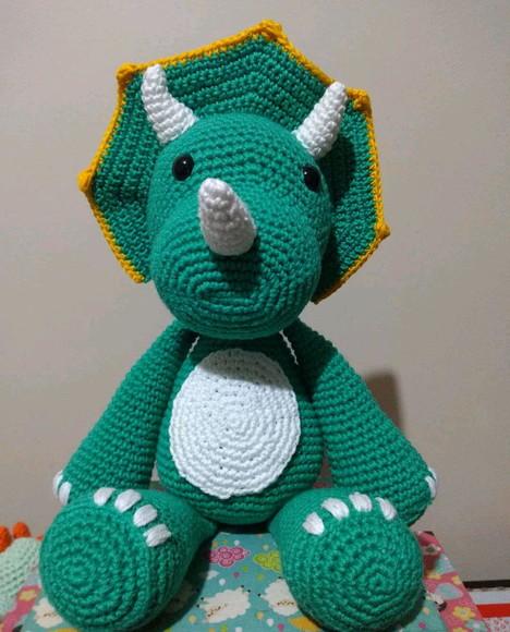 Triceratops em Crochê