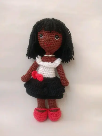 Boneca negra personalizada