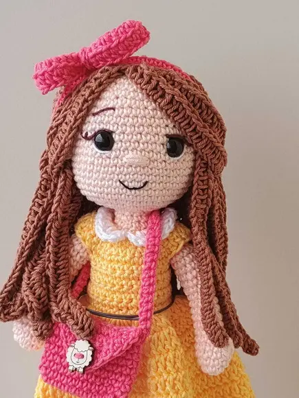 Boneca de Crochê Amigurumi ? Feita à Mão