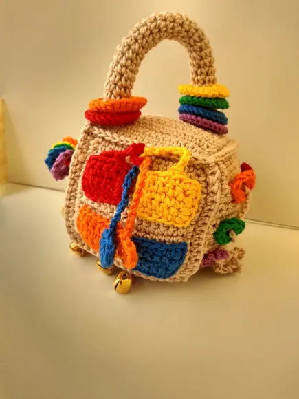 Cubo Sensorial Montessoriano