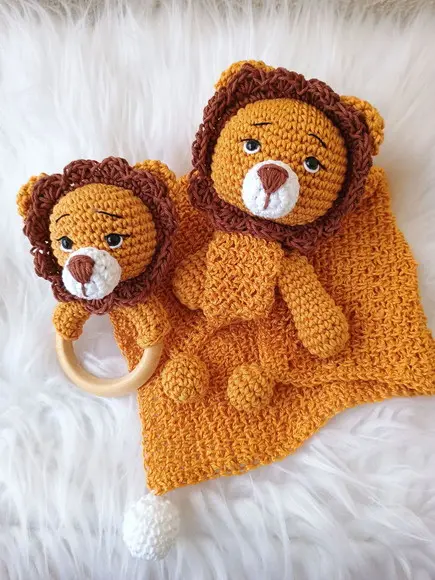 Kit Naninha + Mordedor Leãozinho em Crochê