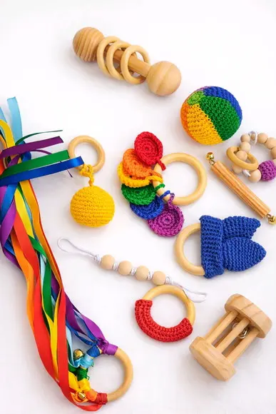 Kit Sensorial Montessori em Crochê e Madeira - 11 Peças