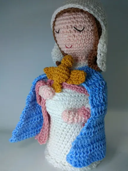 Nossa senhora do Ó em crochê