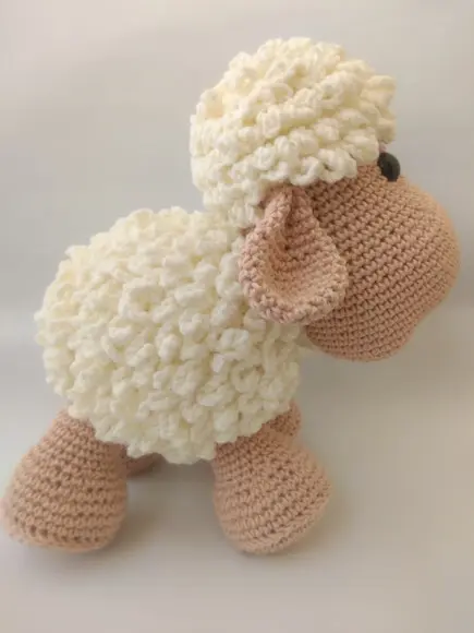 Ovelha de crochê