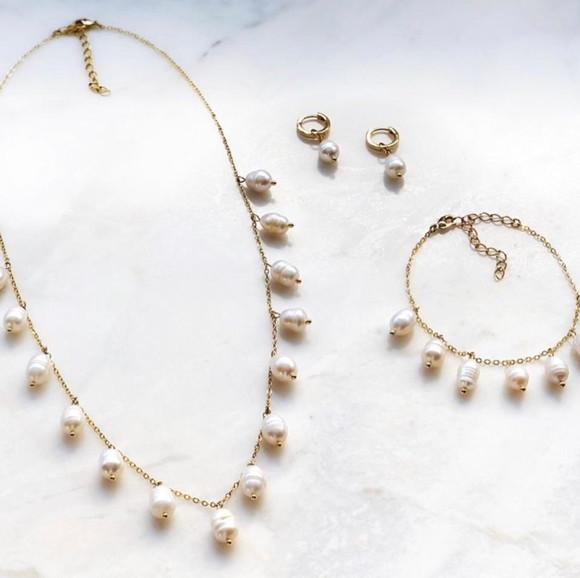 Conjunto Colar, Brinco e Pulseira Pérolas de Água Doce