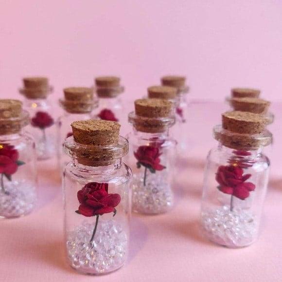 Garrafinha com Rosa Lembracinha
