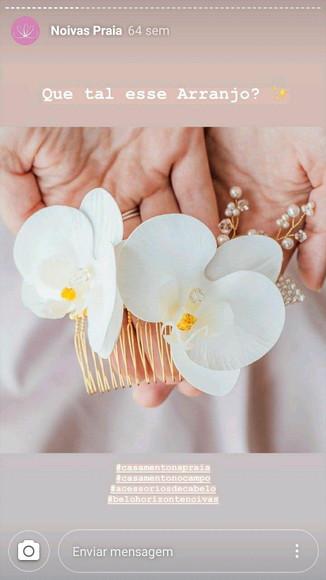 Pente Arranjo Orquídeas brancas