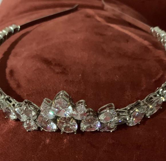 Tiara Coroa Zircônias
