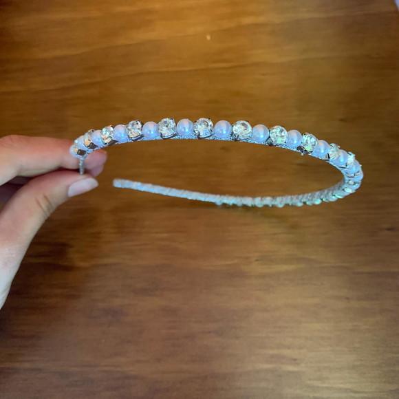 Tiara Pérolas e strass