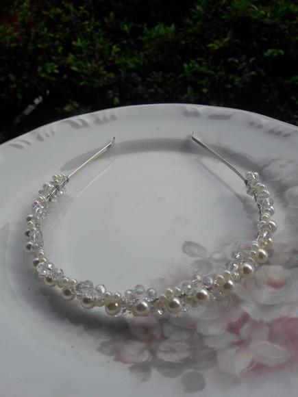 Tiara Pérolas e cristais