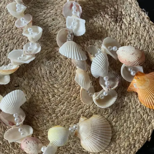 Colar de Mesa Búzios e Pérolas