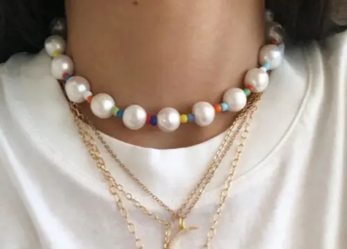Colar gargantilha pérolas com miçangas