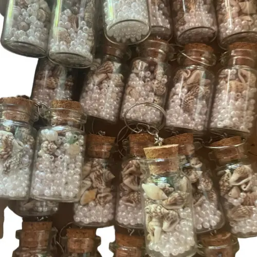 Garrafinha Pérolas e Conchas, Chaveiro Lembrançinha