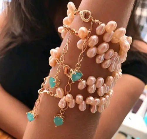 Pulseira Pérolas barrocas com pingentes