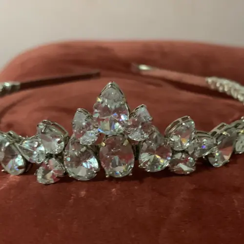 Tiara Coroa Zircônias