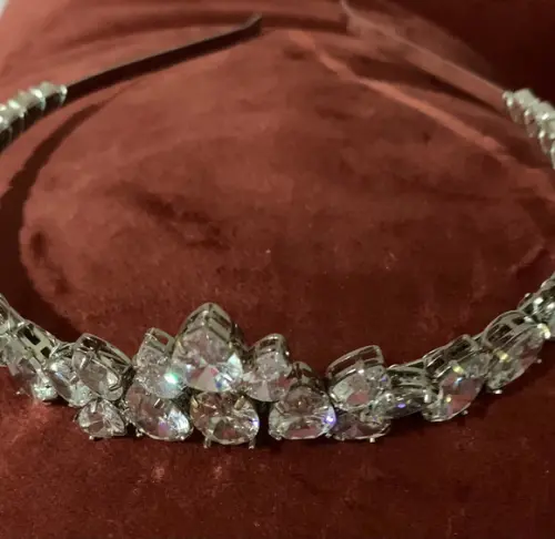 Tiara Coroa Zircônias