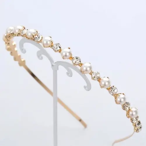 Tiara Pérolas e strass