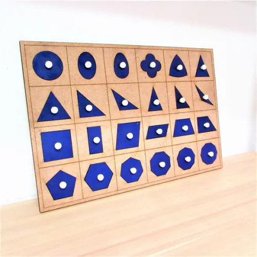 Encaixes de Formas Geométricas Montessori