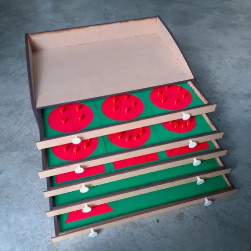 Gabinete de Frações Montessori