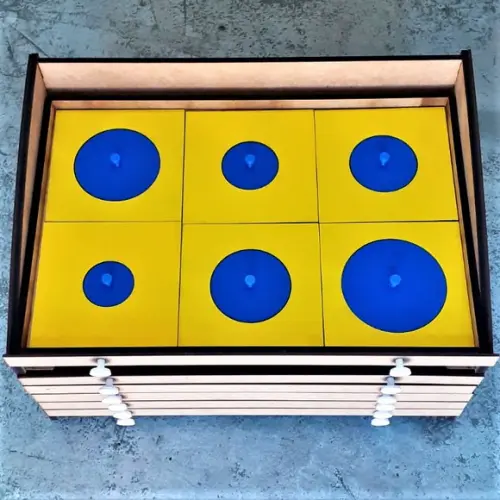 Gabinete de Geometria Montessori