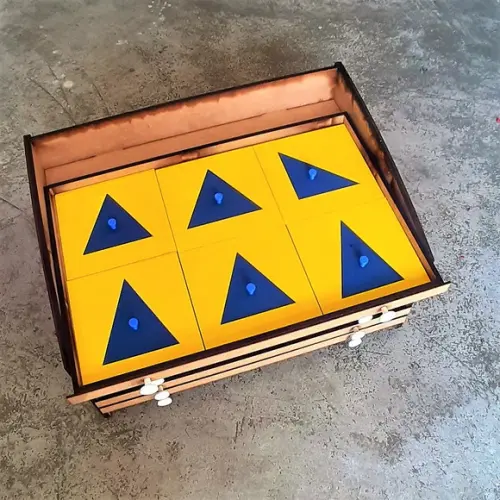 Gabinete de Geometria Montessori