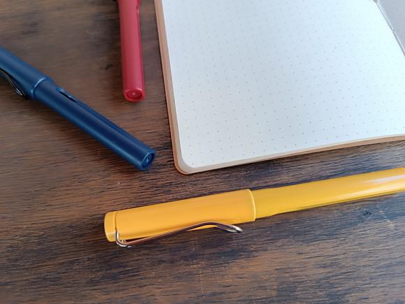 Caderno A5 Pontilhado Floral 2 Brochurinha