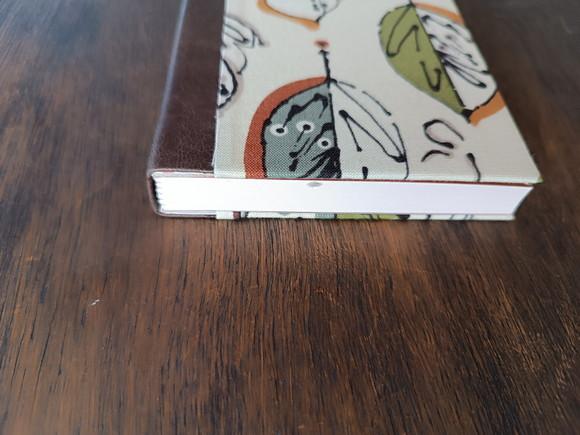 Caderno A6 Folhas de Outono de Tecido e Couro