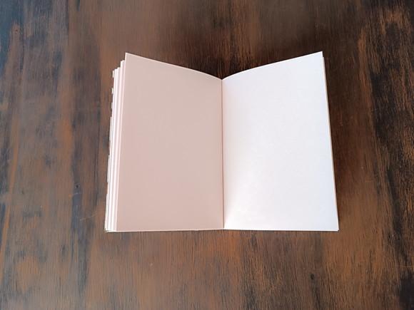 Caderno A6 Folhas de Tecido e Couro