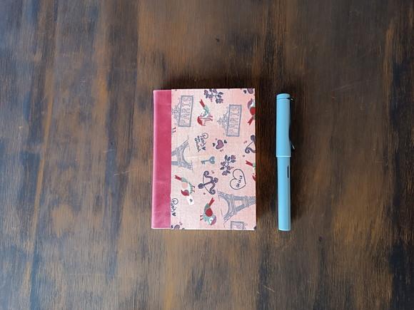 Caderno A6 Paris Retrô de Tecido e Couro