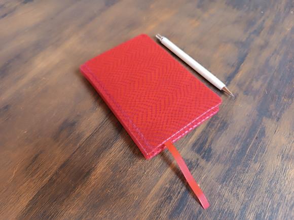Caderno A6 Vermelho Capa Dura de Couro Estampa Cobra