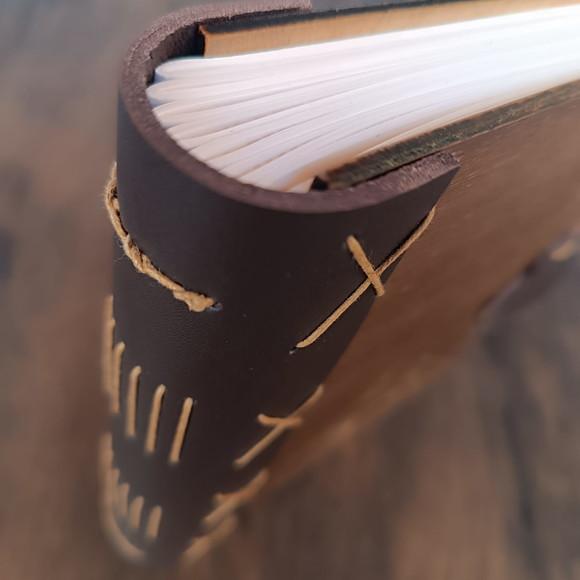 Caderno de Couro e Madeira Estampado
