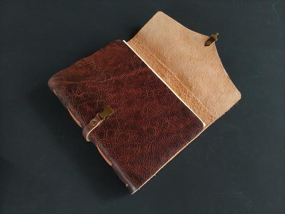 Caderno Marrom Artesanal Diário de Couro com Fecho