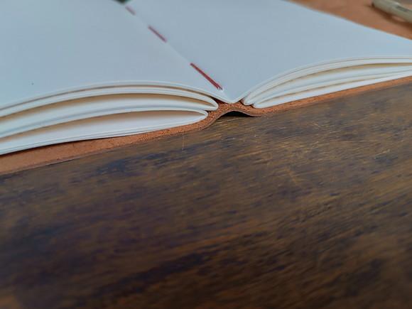 Caderno Marrom de Couro Diário Envelope