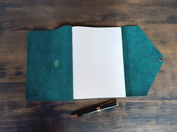 Caderno Verde de Couro Diário Envelope