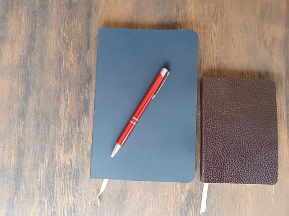 Caderno Pautado de Couro Legítimo Azul