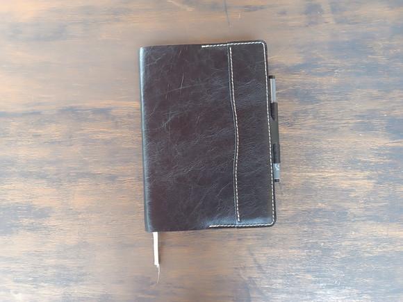 Capa Preta de Couro Legítimo para Agendas e Cadernos