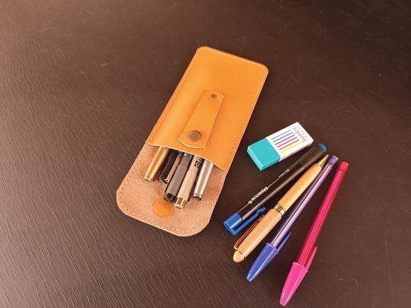 Estojo de Couro para Canetas e Lapiseiras Amarelo Queimado
