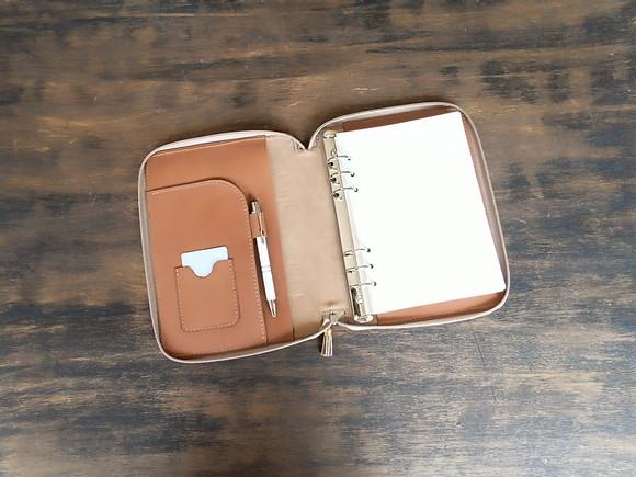 Pasta de Couro e Fichário com Zíper Cor Whisky