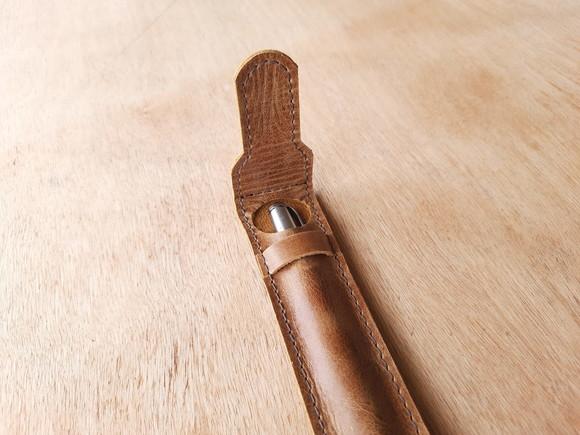 Porta Caneta de Couro de Bolso Caramelo