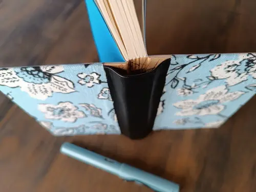 Caderno A6 Floral Azul de Tecido e Couro