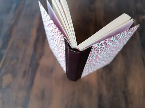 Caderno A6 Oncinha de Tecido e Couro