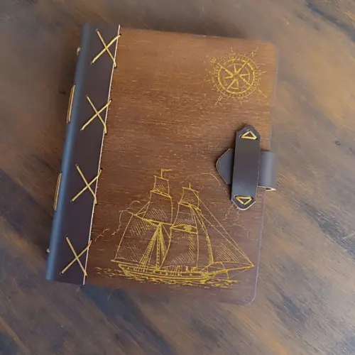 Caderno de Couro e Madeira Estampado