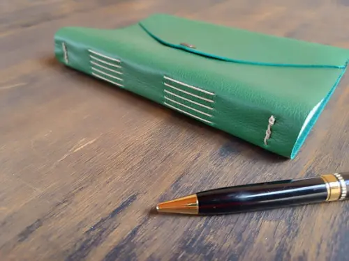 Caderno Verde de Couro Diário Envelope
