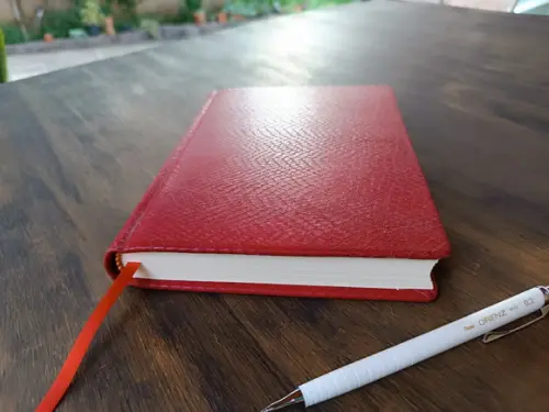 Caderno Vermelho Capa Dura de Couro Estampa Cobra